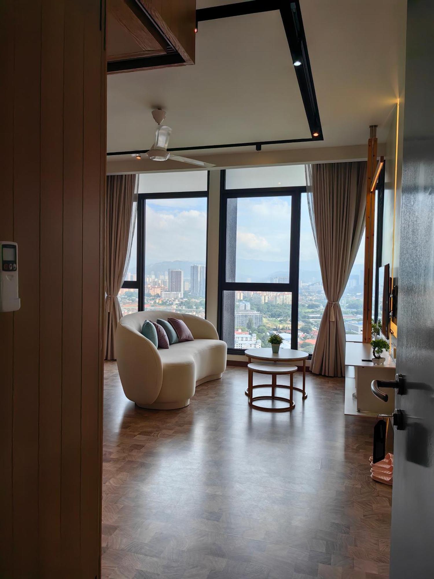 Expressionz Designer Suites Host By Aurora Premium Stay 吉隆坡 外观 照片