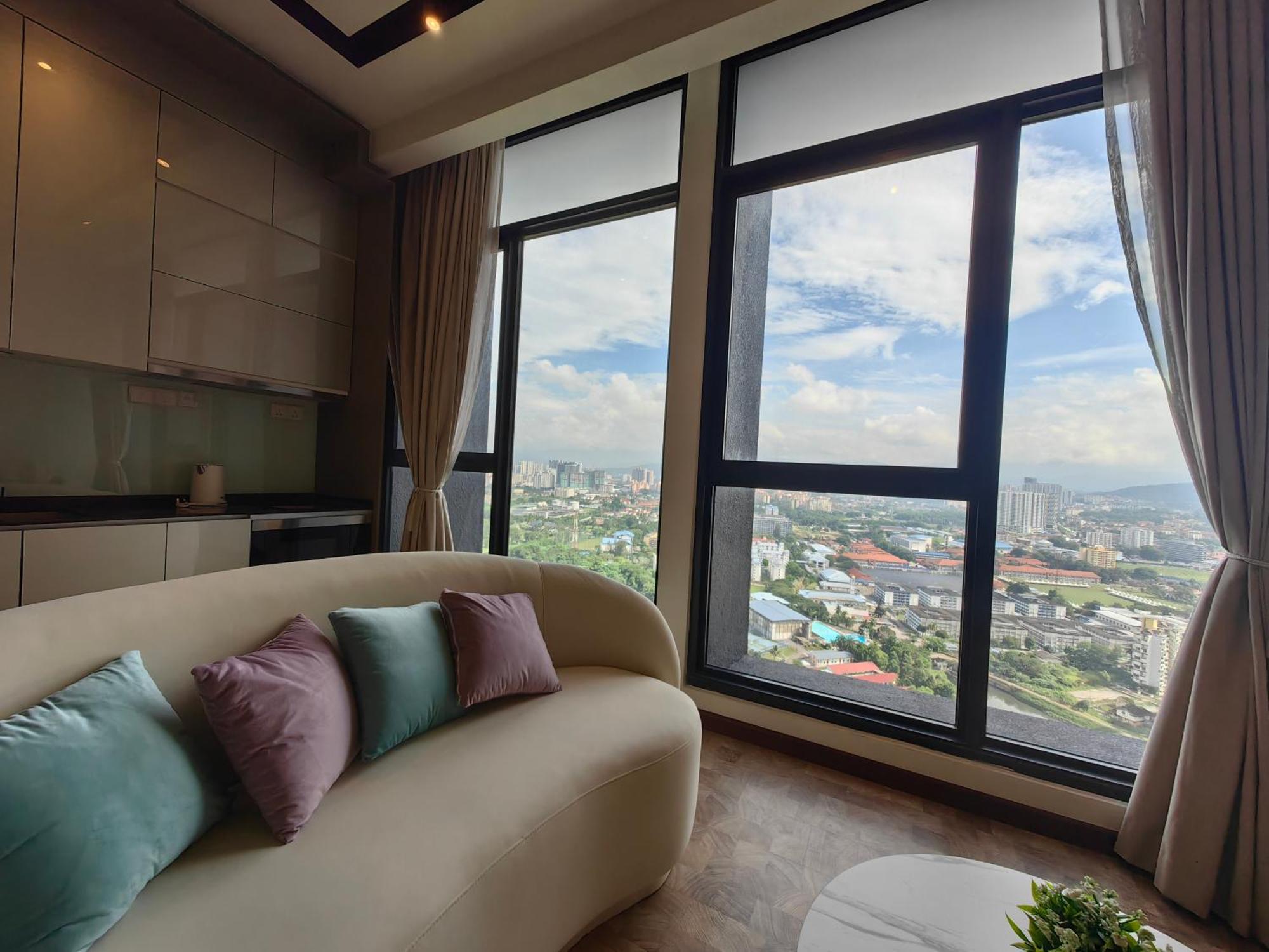Expressionz Designer Suites Host By Aurora Premium Stay 吉隆坡 外观 照片
